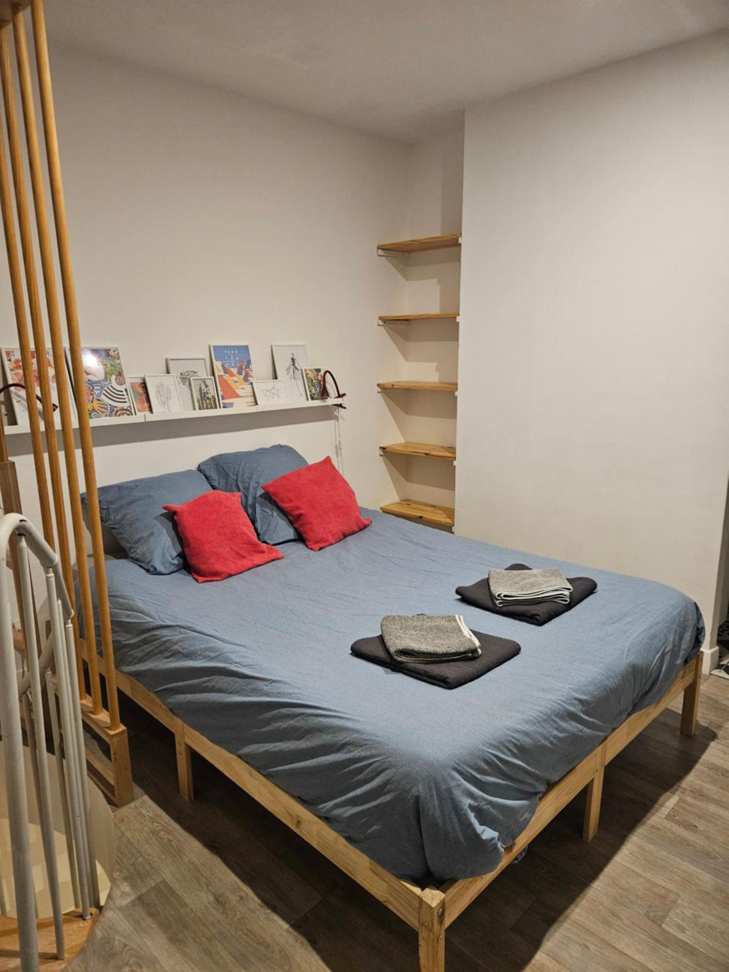 Maison De Village Meublee Avec Terrasse Donzère エクステリア 写真