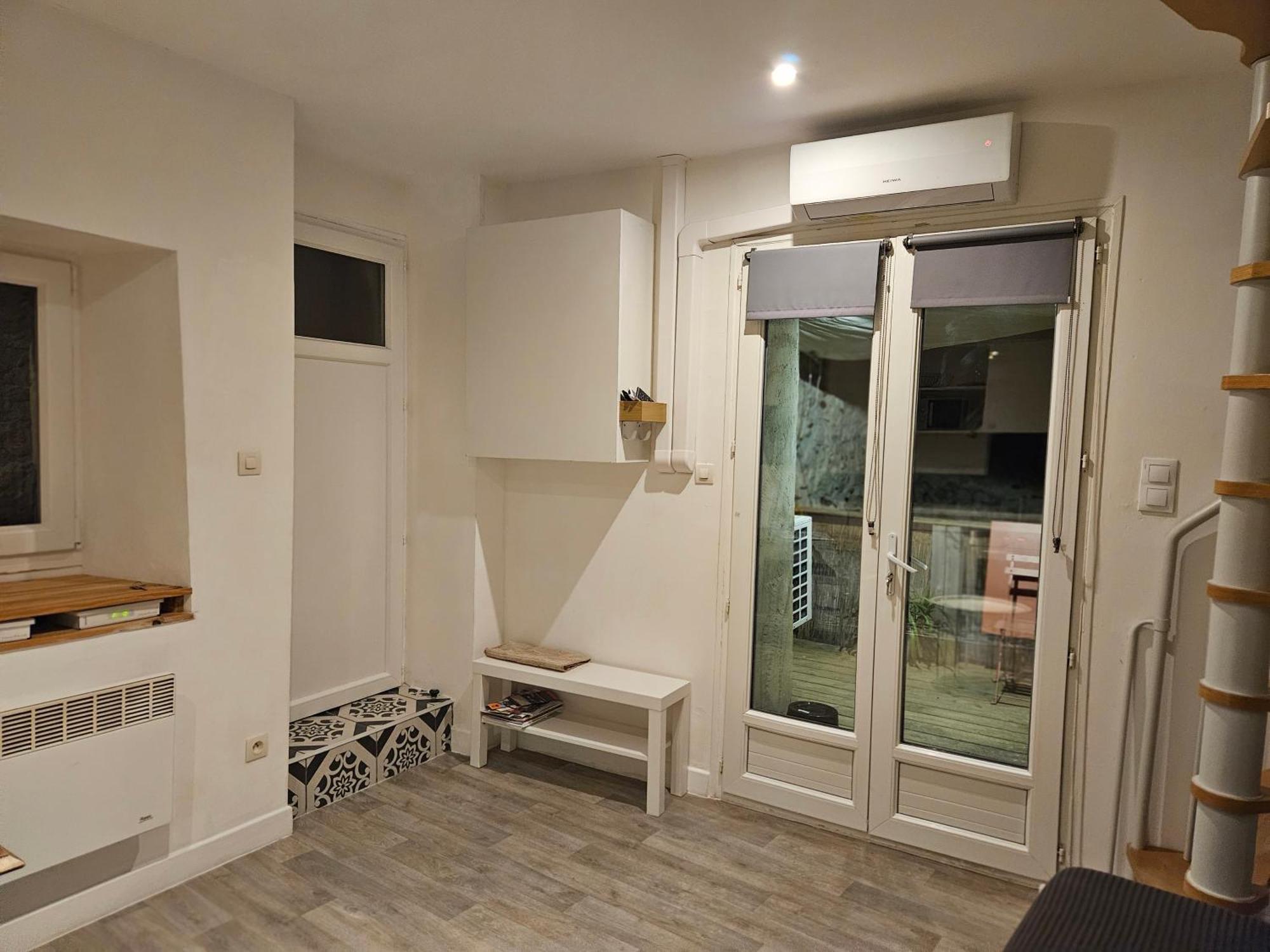 Maison De Village Meublee Avec Terrasse Donzère エクステリア 写真